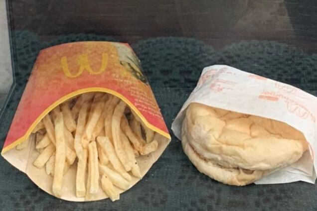Результати вражають: чоловік 10 років зберігав їжу з McDonald's і показав фото