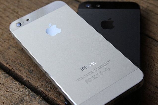 Apple почала масово відключати iPhone і iPad від інтернету