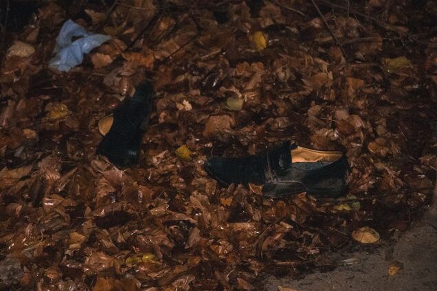 Лежав босий із SIM-картою на обличчі: у Києві знайшли труп чоловіка