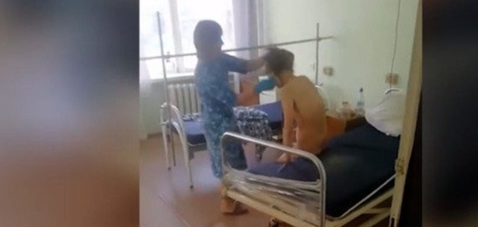 В российской больнице пациентке помыли лицо грязной половой тряпкой