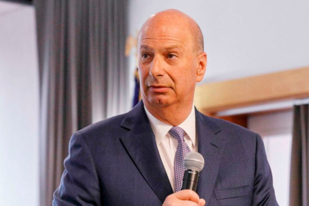 Сондленд признал связь между военной помощью Украине и делом Байдена