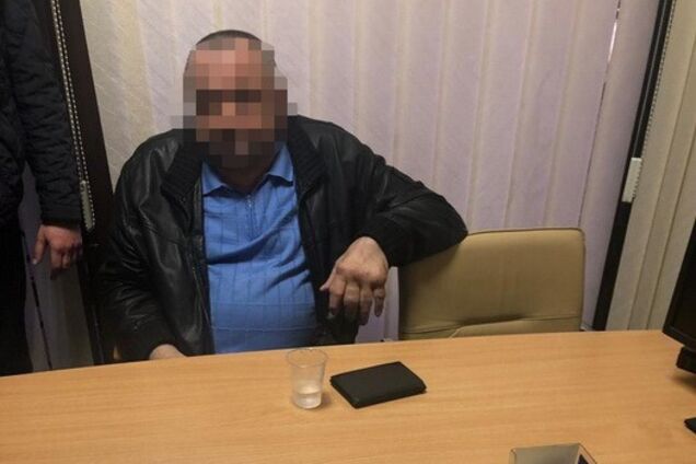 Пытался распродать госимущество: в Киеве задержали экс-замдиректора завода 'Укроборонпрома'