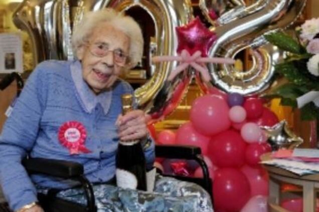 Британка в 108 років розкрила секрет довголіття