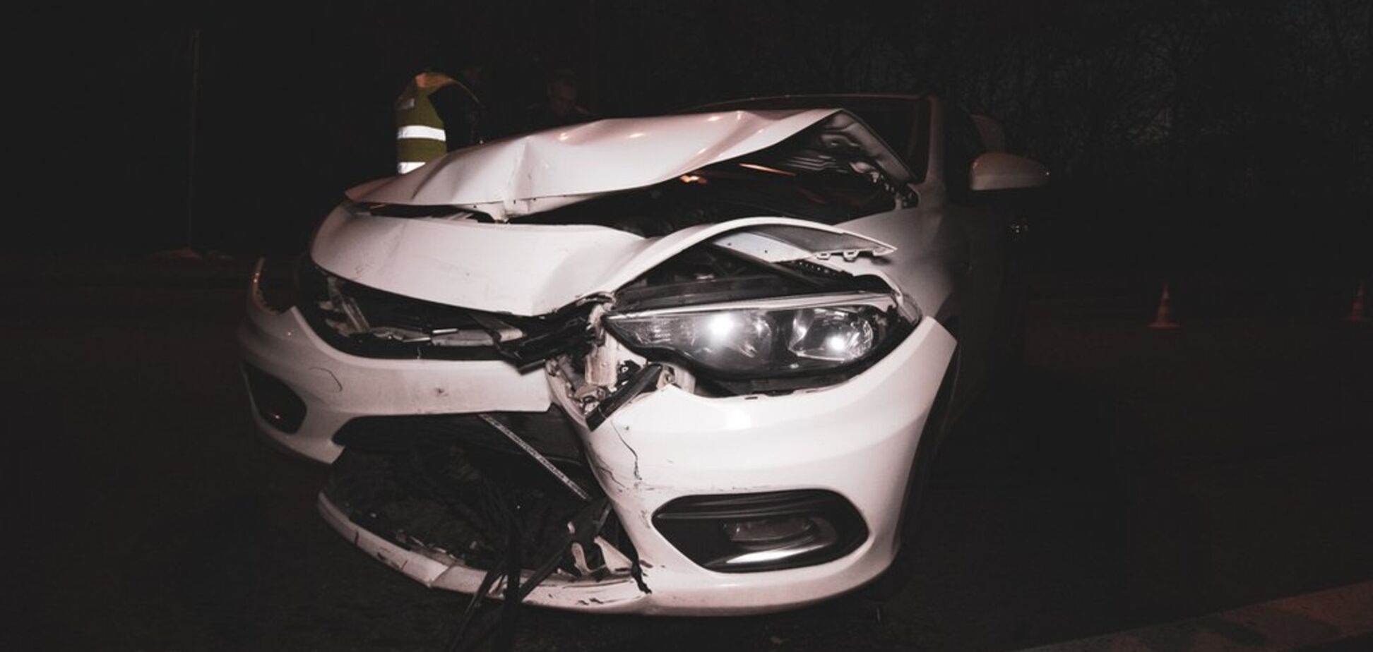 В центре Киева пьяный водитель авто устроил жесткое ДТП