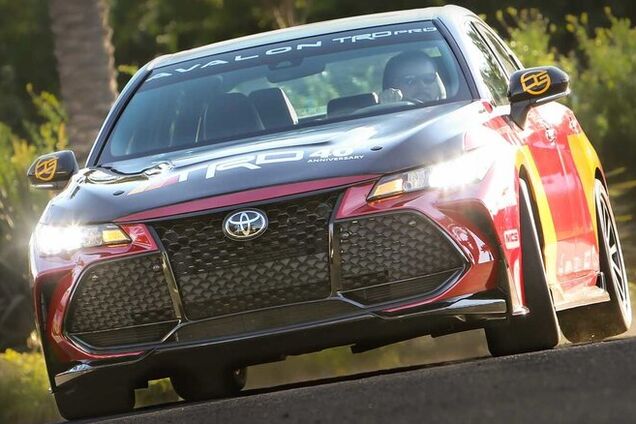 Toyota avalon trd pro