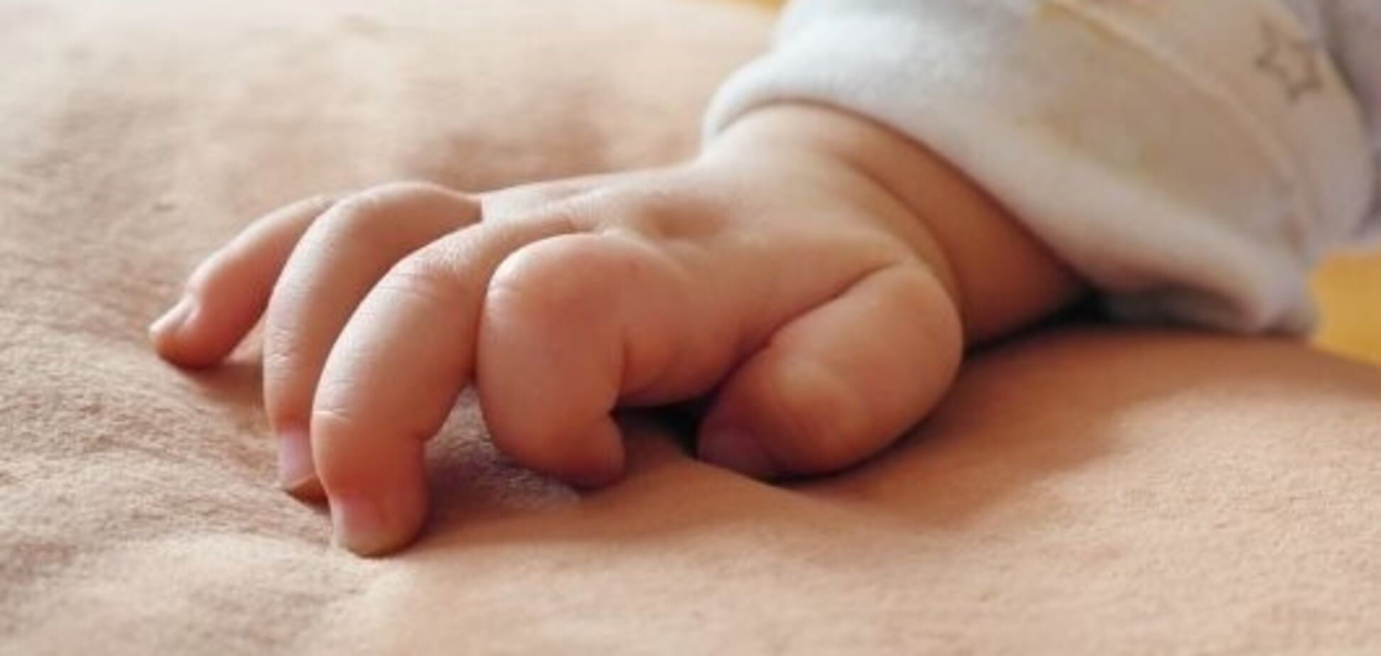 Батько до смерті забив немовля: з'явилися моторошні подробиці трагедії на Полтавщині