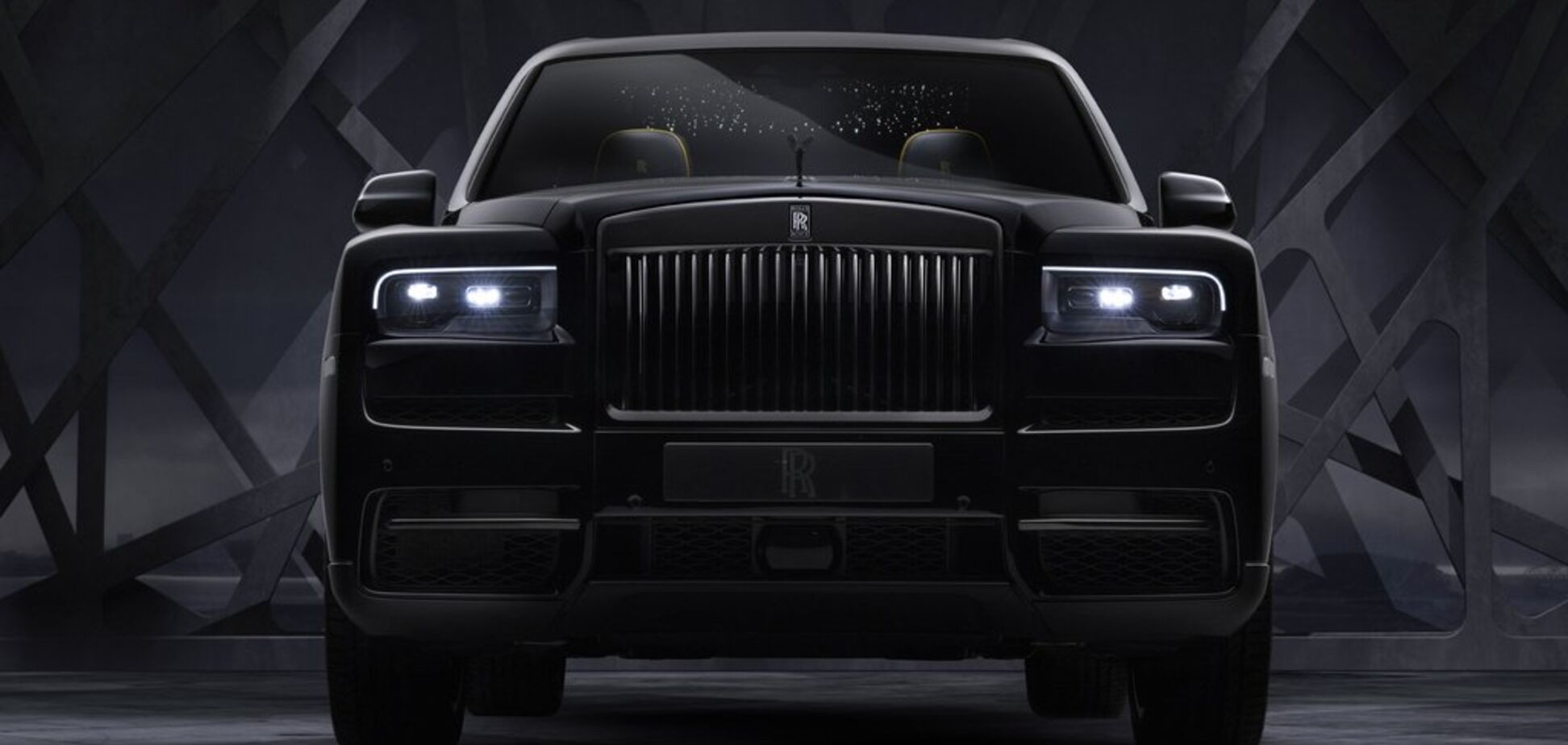 600 коней і 'небо в алмазах': Rolls-Royce показав розкішний кросовер