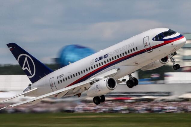 У Росії екстрено сів літак із пасажирами: перші подробиці