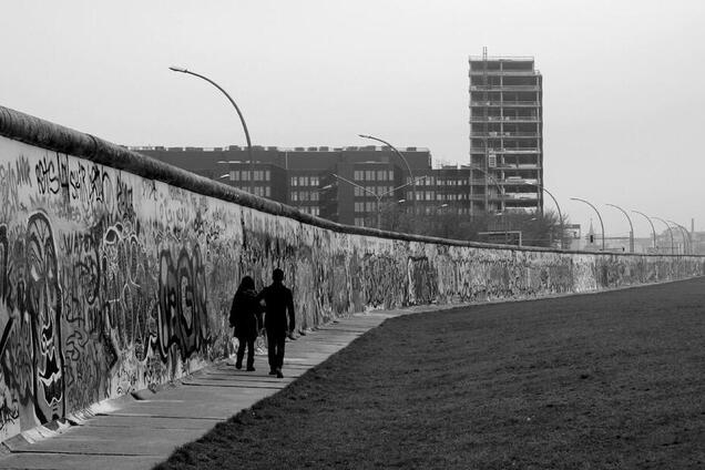 Падіння Берлінської стіни: у Німеччині відзначають важливу дату