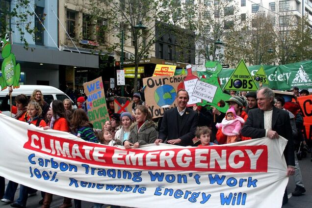 Деградация и загрязнения: Европе предсказали социальные бедствия из-за ископаемой энергии