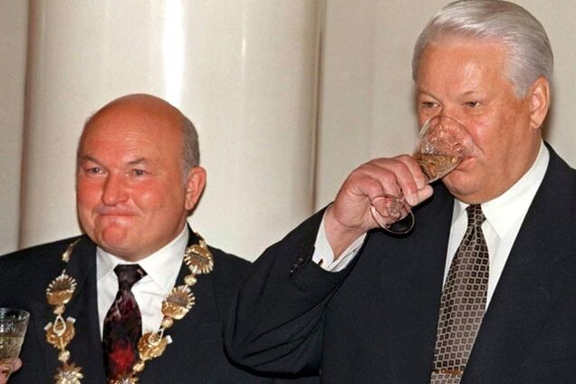 'Ельцину подсунули Путина': историк раскрыл неизвестные подробности о жизни Лужкова