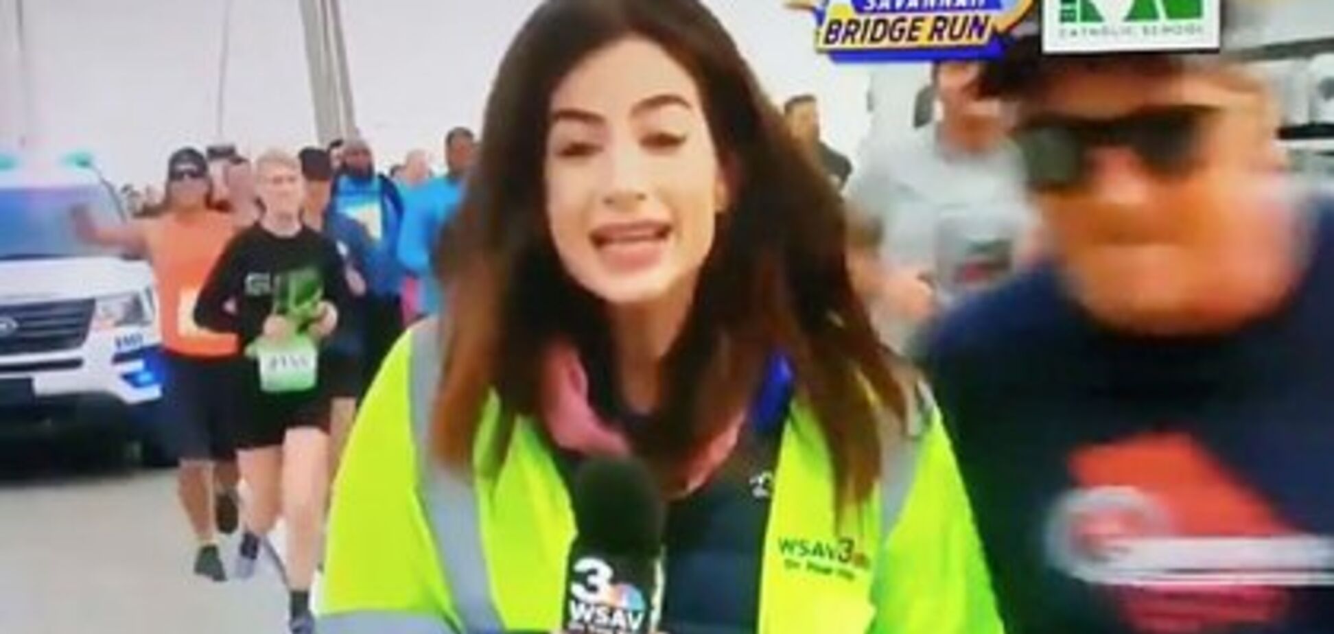 Бігун у прямому ефірі зробив вчинок, 'з яким не повинна миритися жодна жінка'