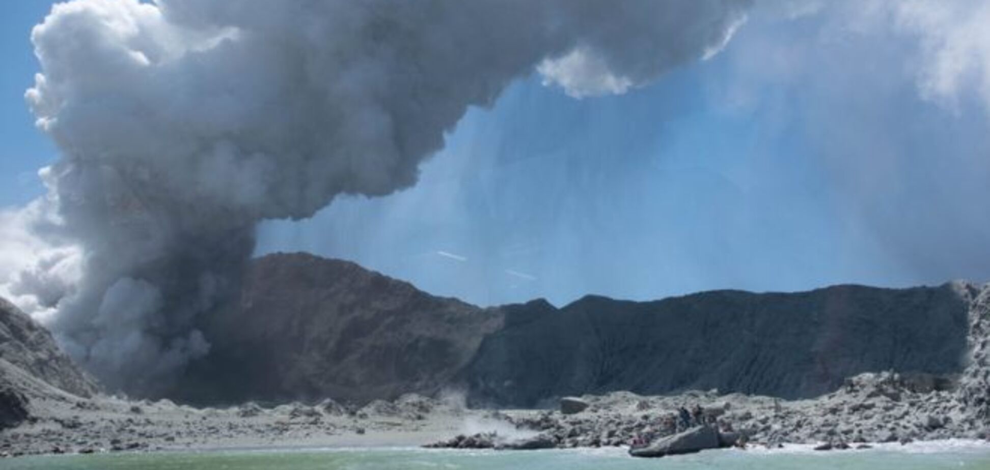 На острове Уайт-Айленд в Новой Зеландии 9 декабря произошло извержение вулкана