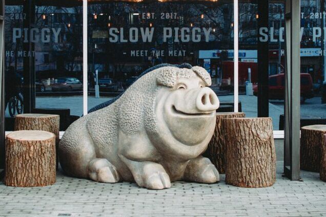 Нардепа-'слугу' обвинили в открытии ресторана в Одессе в день траура