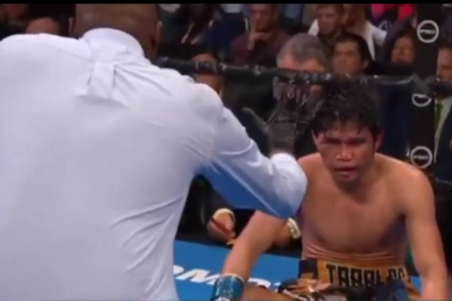 Ексчемпіон світу з боксу жорстким нокаутом повернув титул - опубліковано відео