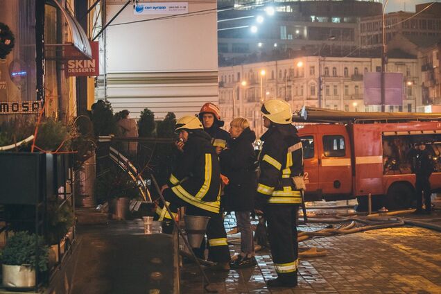 В центре Киева вспыхнул пожар в известной пиццерии