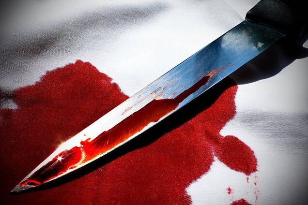 Исполосовала лицо: в России студентка с ножом совершила нападение в колледже