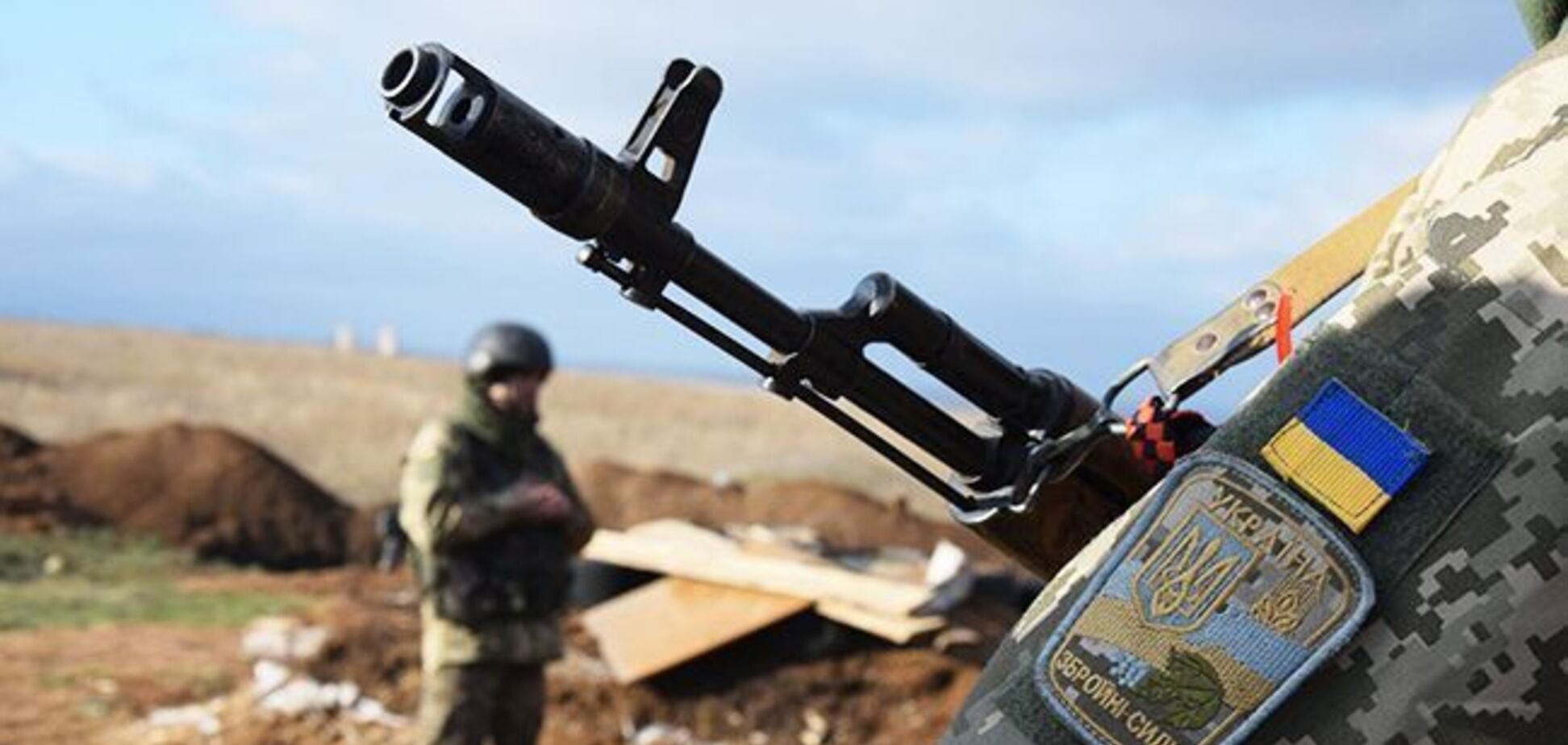 Путін продовжує брехати: окупанти в зоні ООС вбили українського воїна