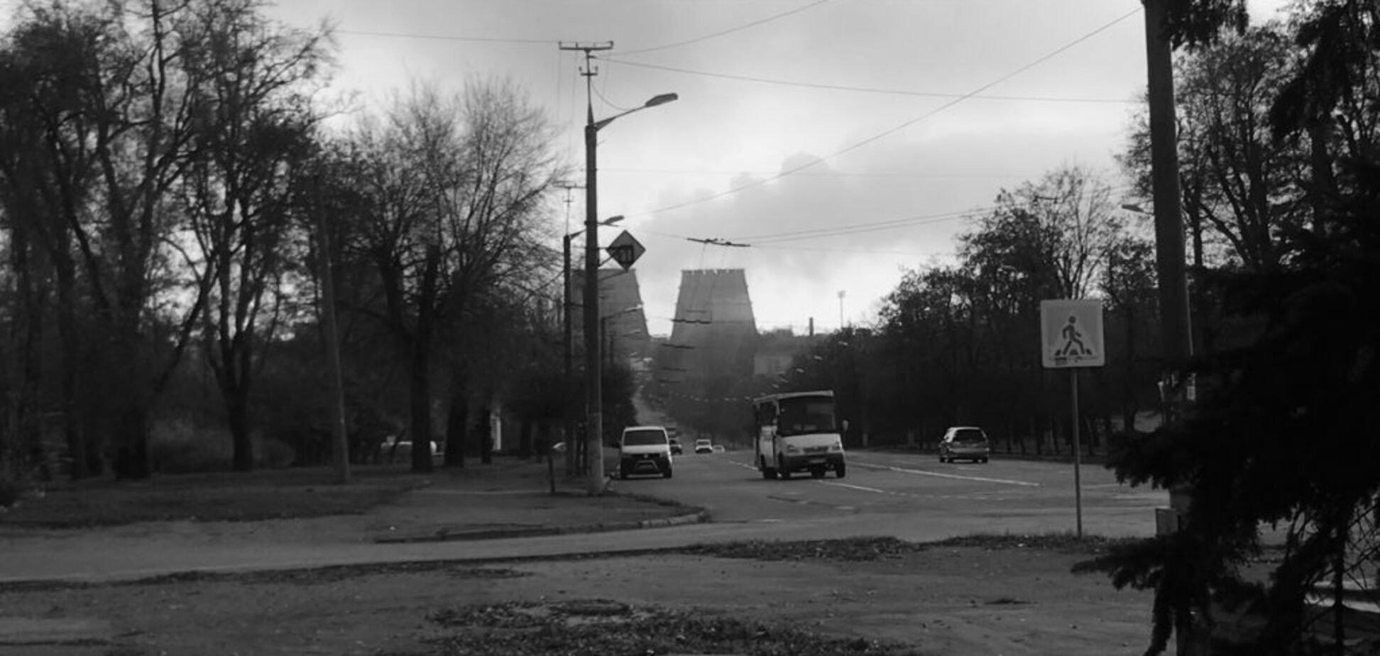 Заброшенные здания, мрак и 95 квартал: как выглядит родной город Зеленского. Фото