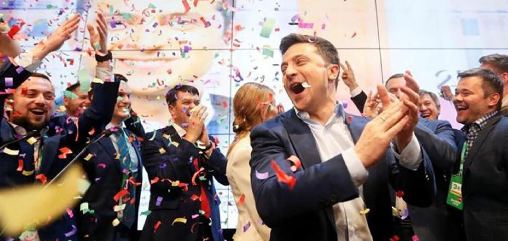 'Слуга народу' запросила Зеленського на корпоратив