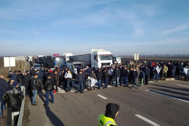 Аграрії заблокували трасу Київ-Одеса