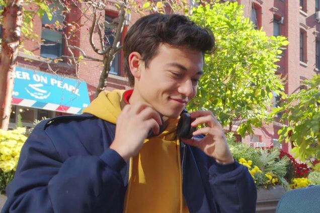 Заряжаются от солнечного света: представлены уникальные беспроводные наушники