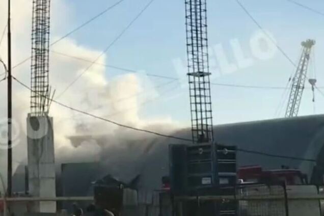 В Одесі спалахнула пожежа біля складів 'Нової пошти'