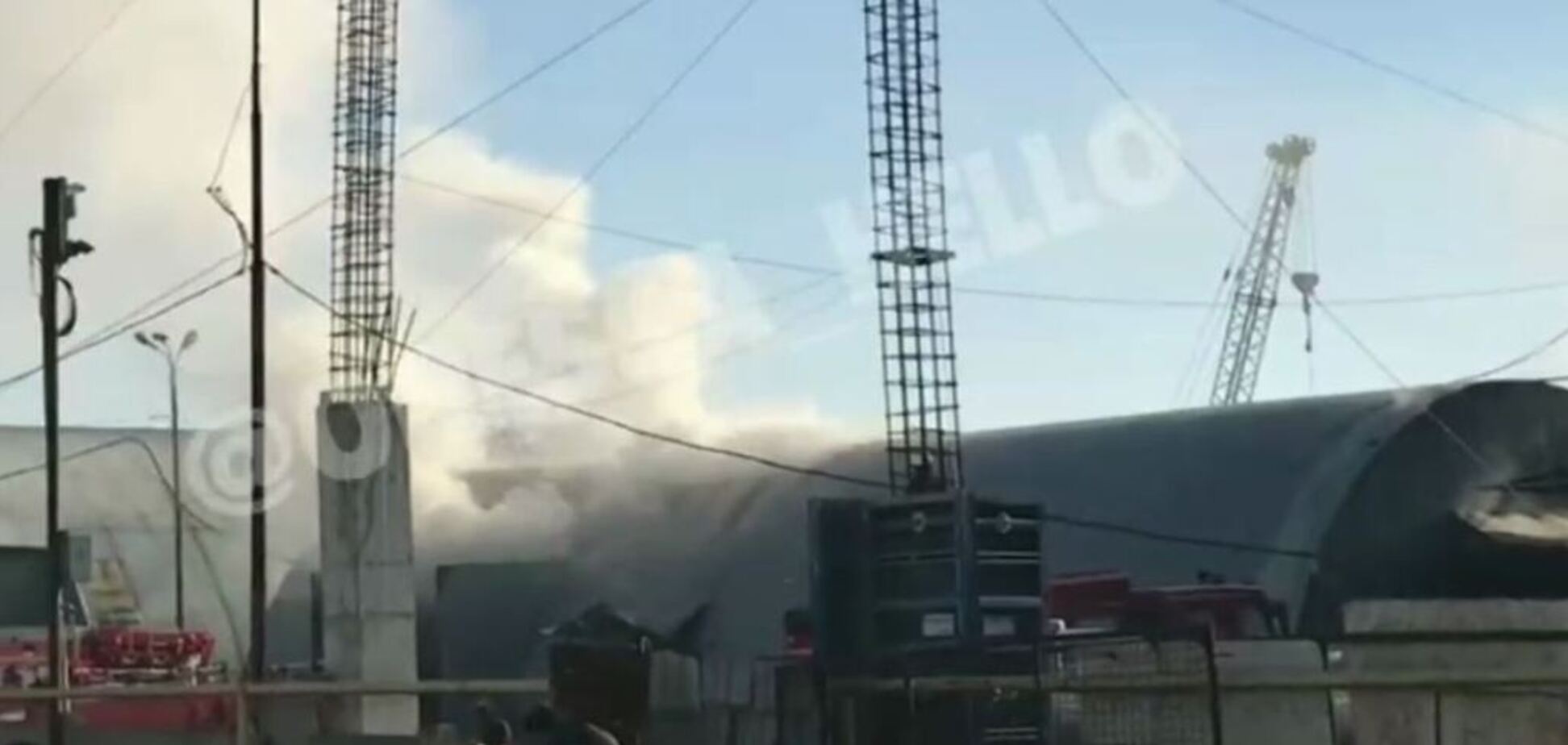 В Одессе вспыхнул пожар возле складов 'Новой почты'