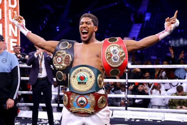 Усик – Джошуа: британець розповів, коли відбудеться бій