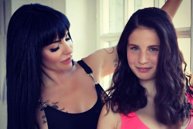 Копия мамы: как выглядит взрослая дочь экс-'татушки' Волковой