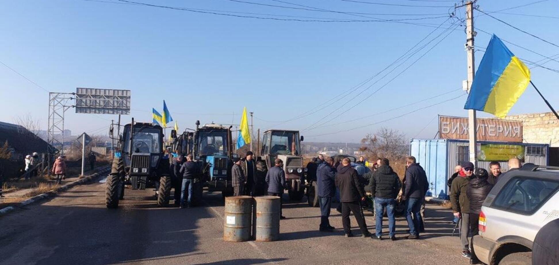 Протестующие заблокировали международный пункт пропуска 'Кучурган'