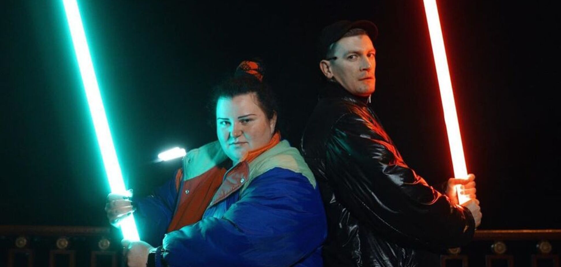 'Таможеники не колупаются в носу': Alyona Alyona ответила на обвинения о встрече 'запрещенной' российской звезды