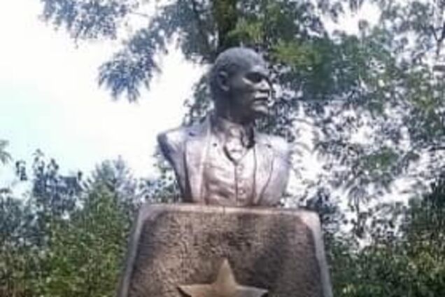 На Одещині демонтували один з останніх пам'ятників Леніну