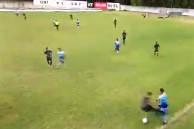 Ужасный подкат Лукаса Торреса