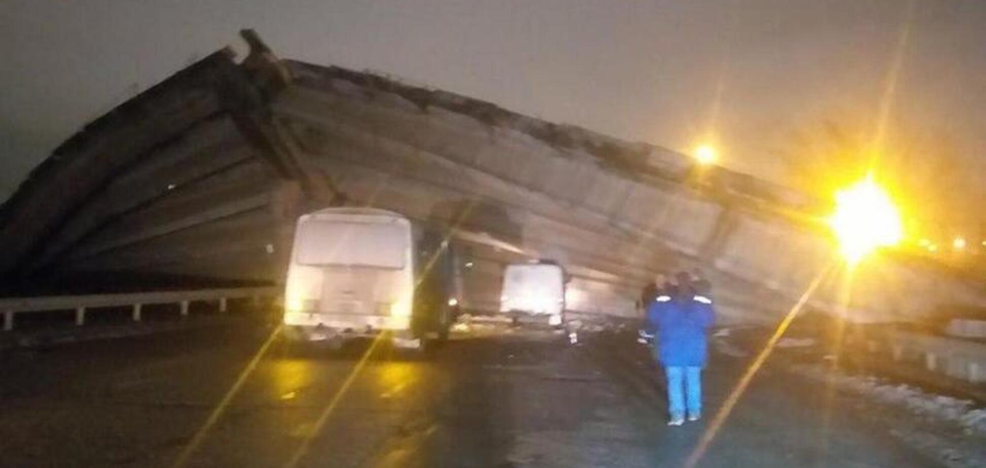 В Оренбурге рухнул мост