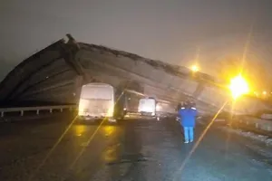 В Оренбурге рухнул мост