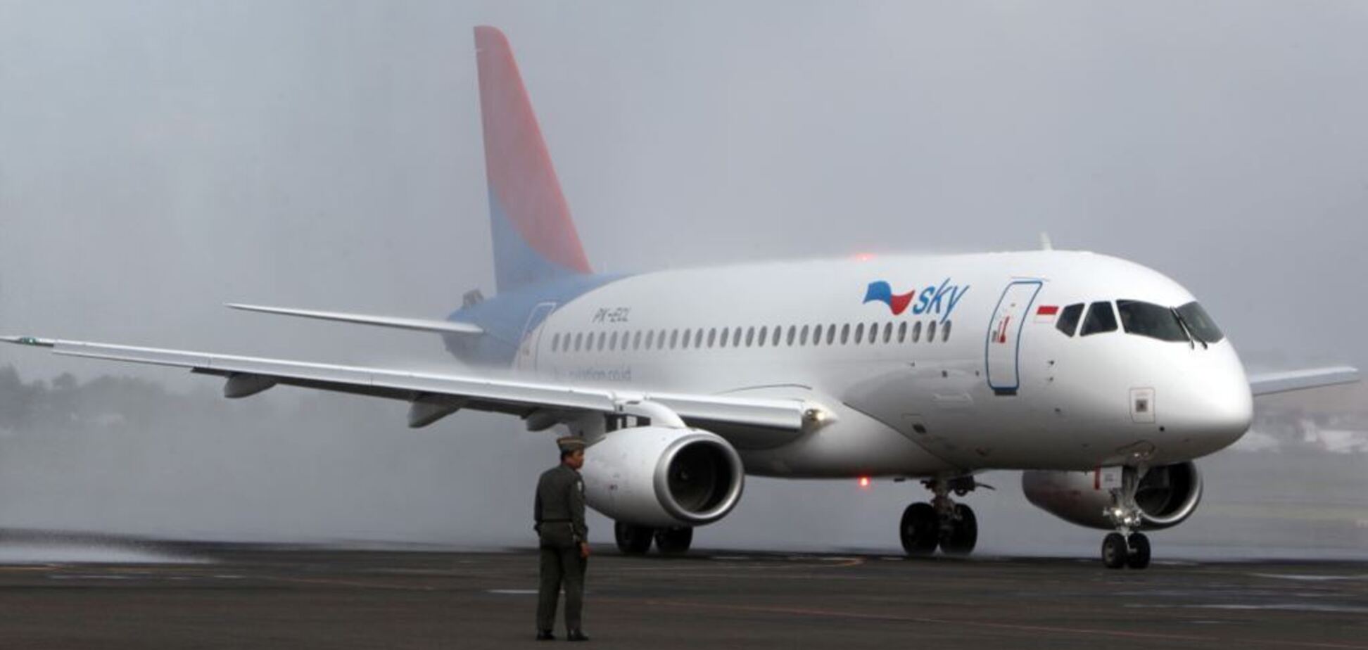 Не смог взлететь: в России произошло новое ЧП с горе-самолетом