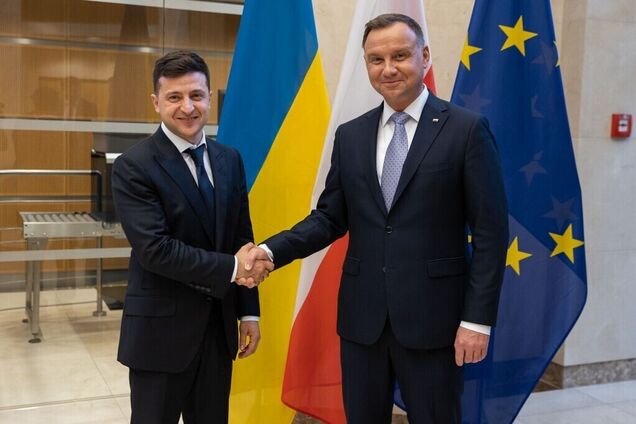Зеленський провів телефонну розмову з лідером Польщі: з'явилися подробиці