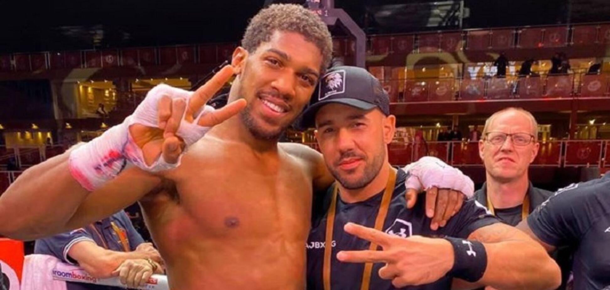 Ентоні Джошуа та Анхель Фернандес