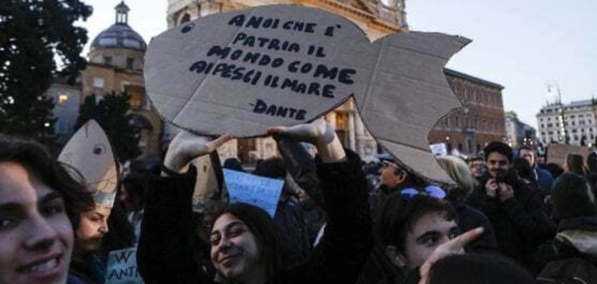 В Італії набирає обертів протест 'сардин': усі подробиці, фото і відео