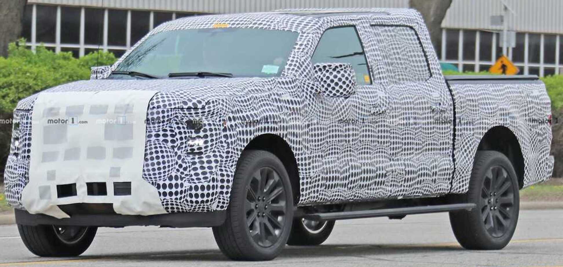 Четыре двигателя, несколько батарей: в США создадут мощного конкурента Tesla Cybertruck