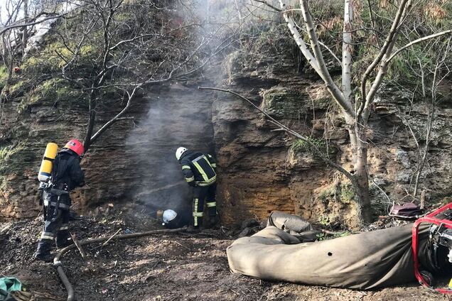 В катакомбах Одессы вспыхнул пожар: заживо сгорел человек