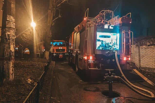 В Киеве вспыхнул пожар в общежитии
