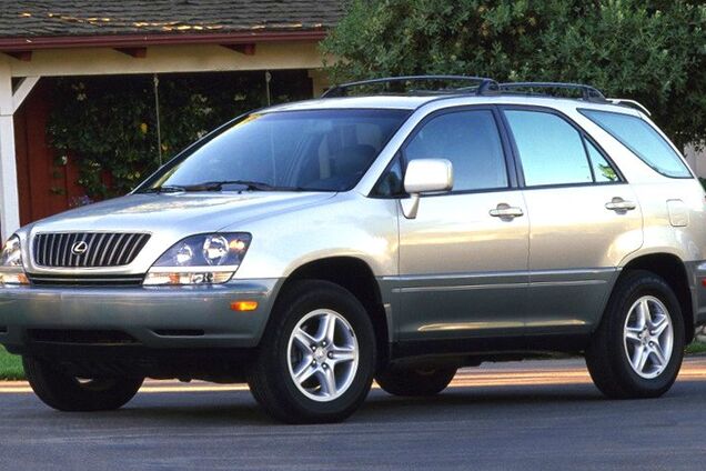 Названы самые лучшие автомобили Lexus за последние 30 лет