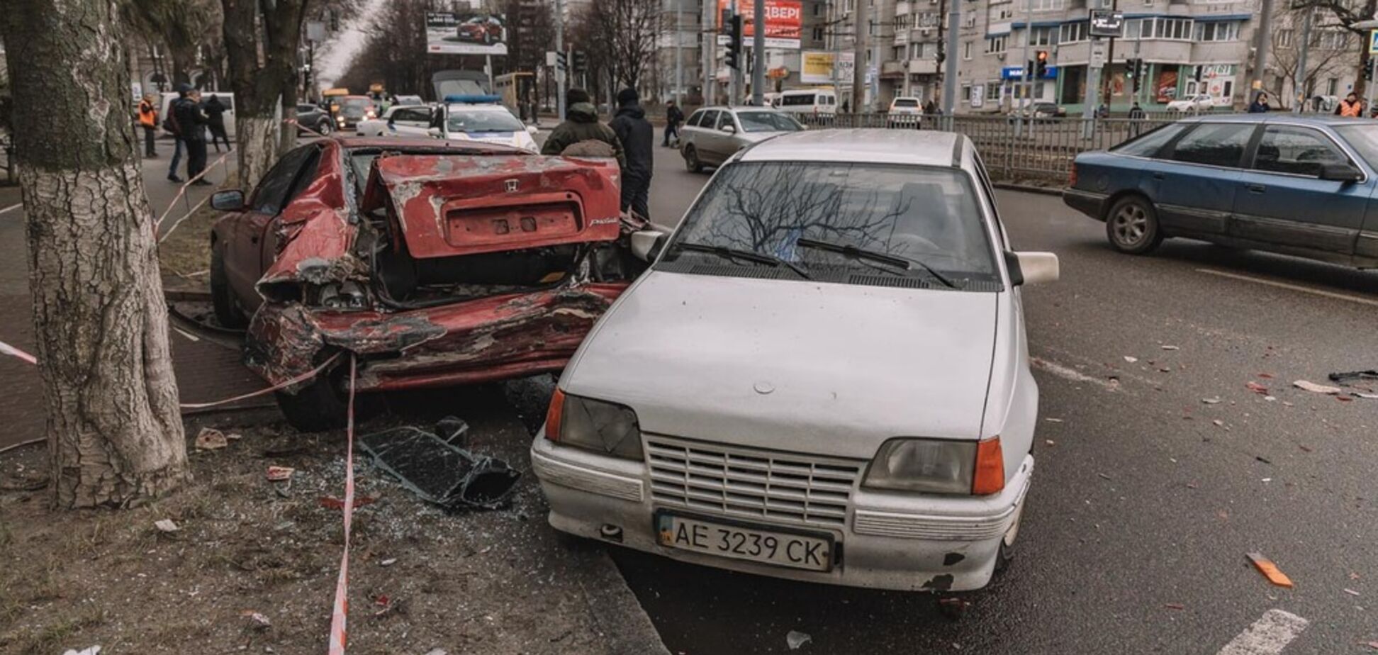 Зніс паркан і вилетів із дороги: у Дніпрі трапилася страшна ДТП