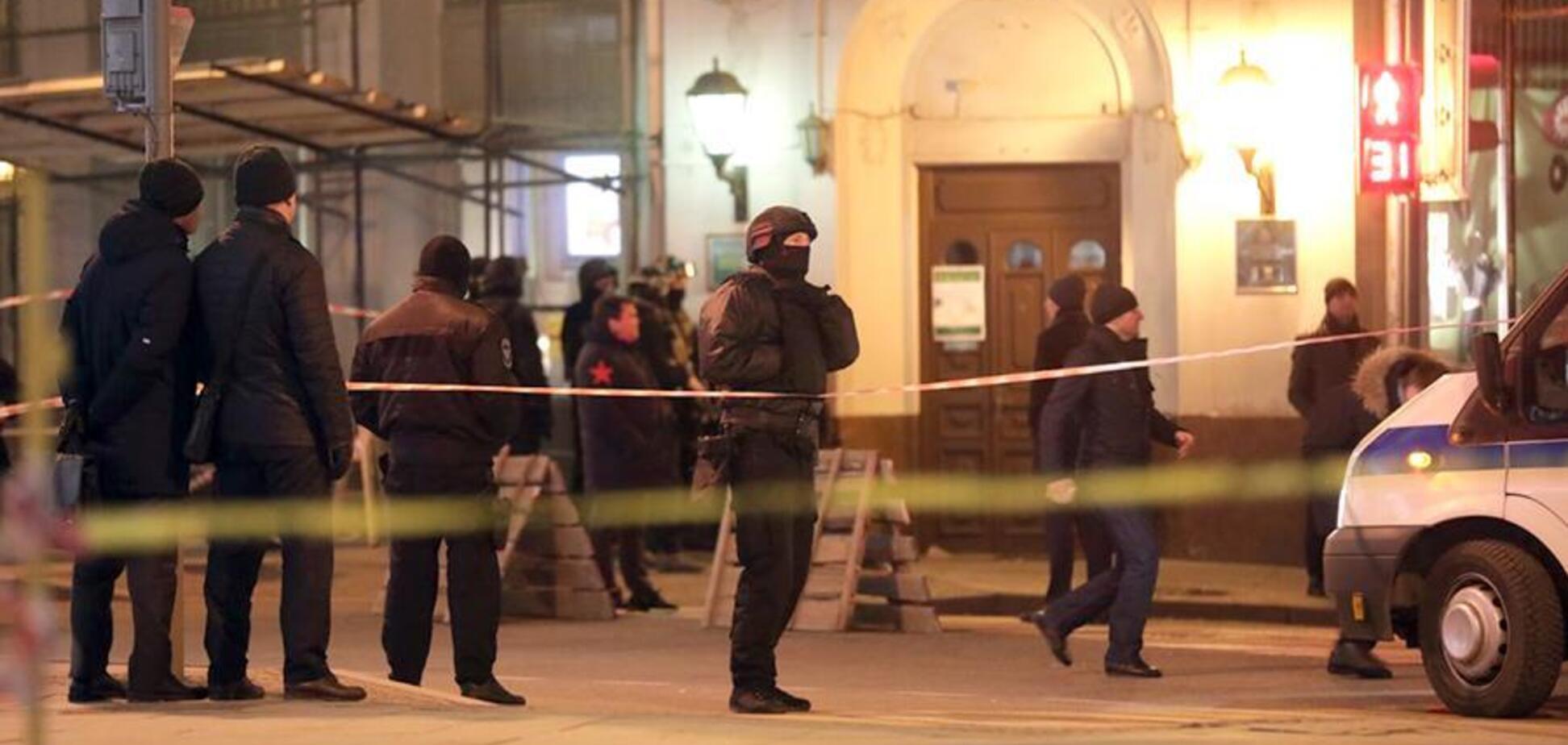 Путин сидел на концерте: в Кремле проигнорировали кровавую стрельбу под ФСБ