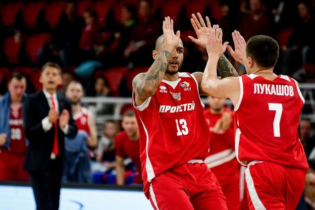 Украинский баскетболист отметился невероятными попаданиями в двух матчах подряд