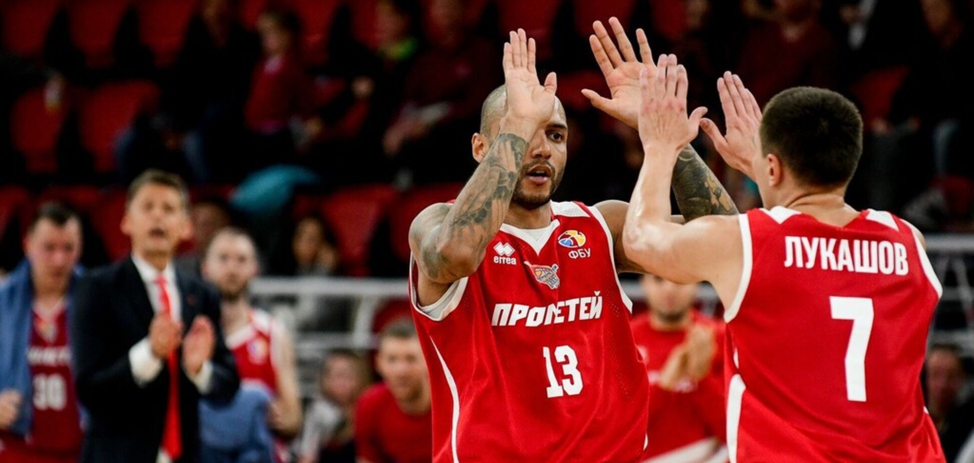 Денис Лукашов