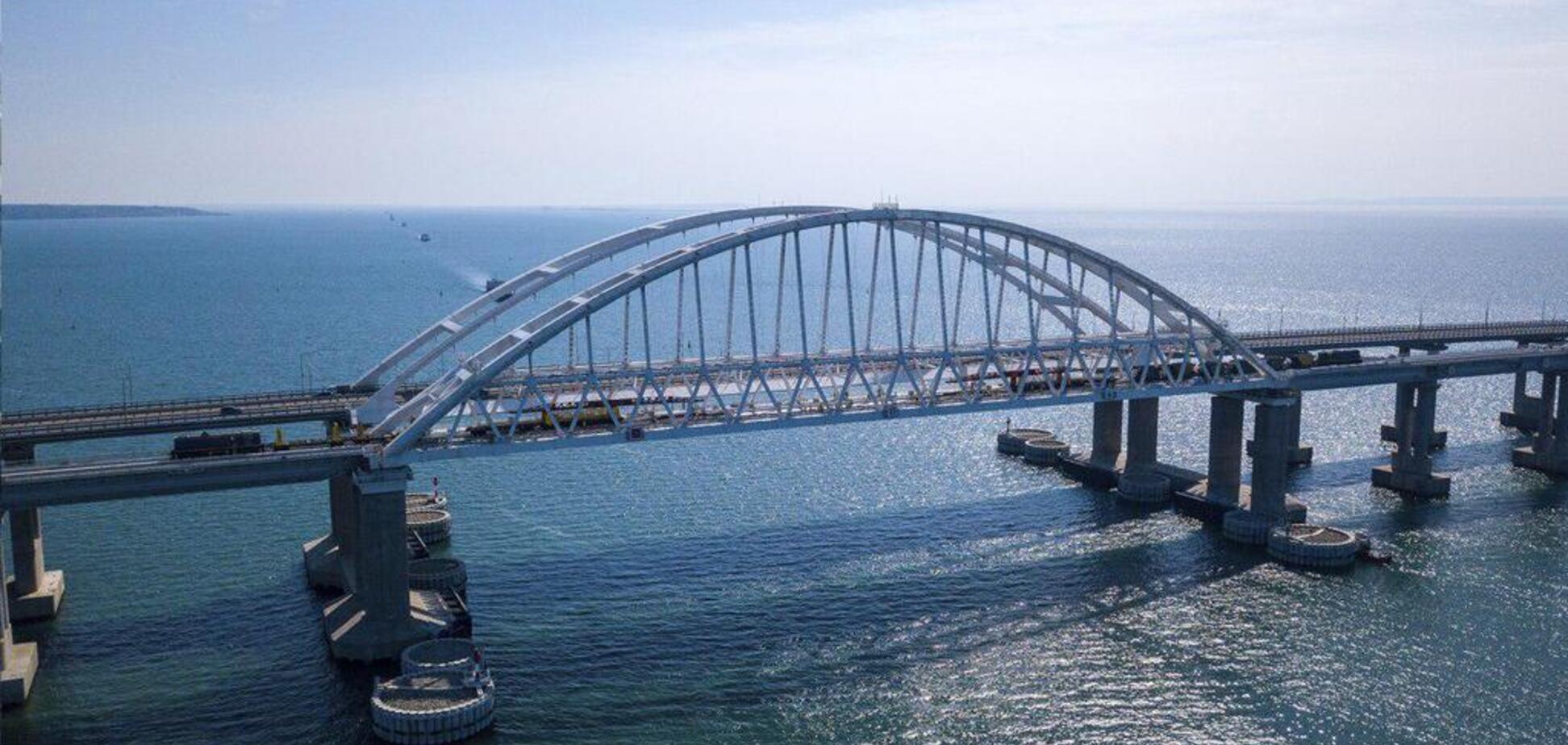 Кримський міст перекриють через коронавируса