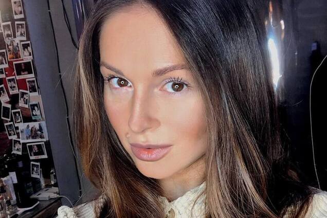 'Собаку так зовут': популярную в РФ певицу затравили за необычное имя дочки